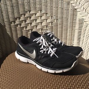 Women’s Nike flex experience RN 3